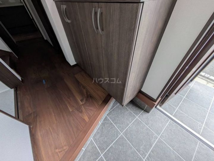 埼玉県東松山市高坂2(一戸建)の賃貸物件の玄関