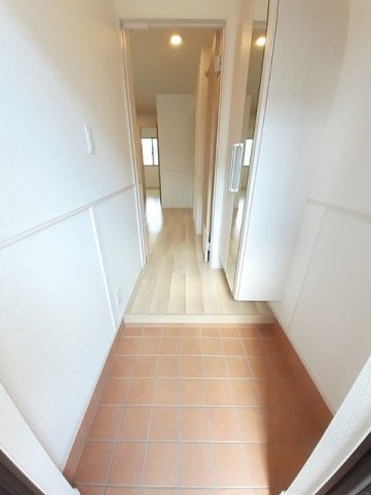 広島県福山市駅家町大字万能倉(アパート)の賃貸物件の玄関