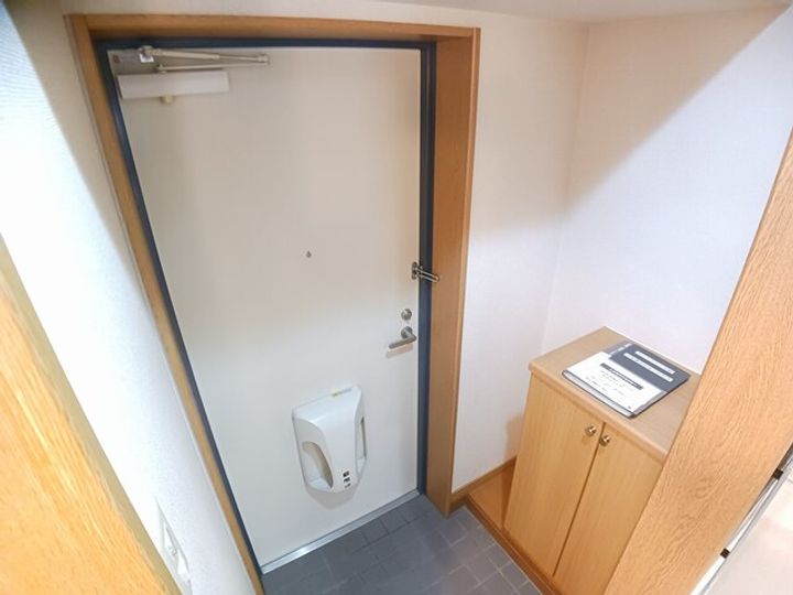 セレスタイト黒崎の玄関