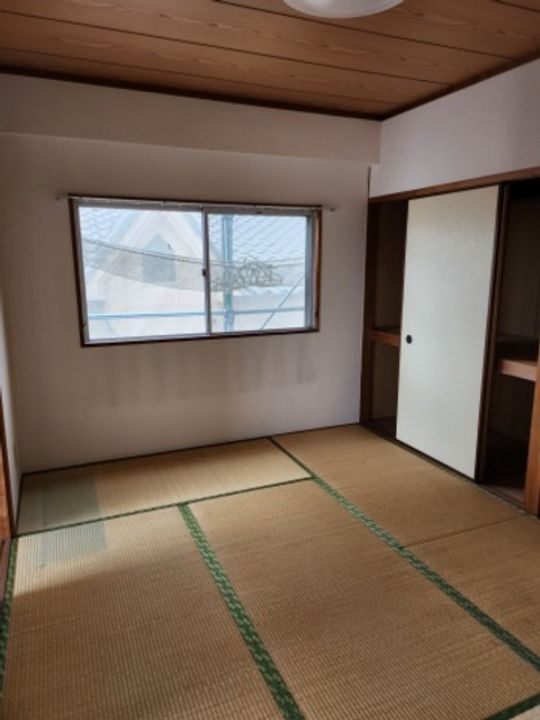 アメニティー伊島の内装