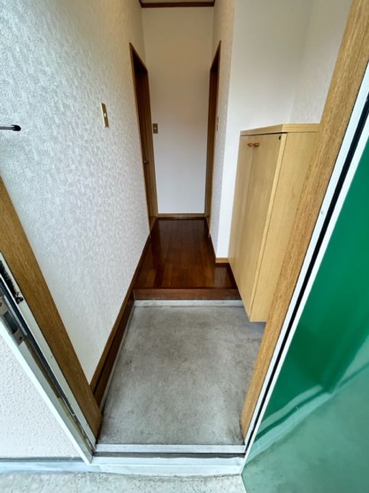 クレシードMKの玄関