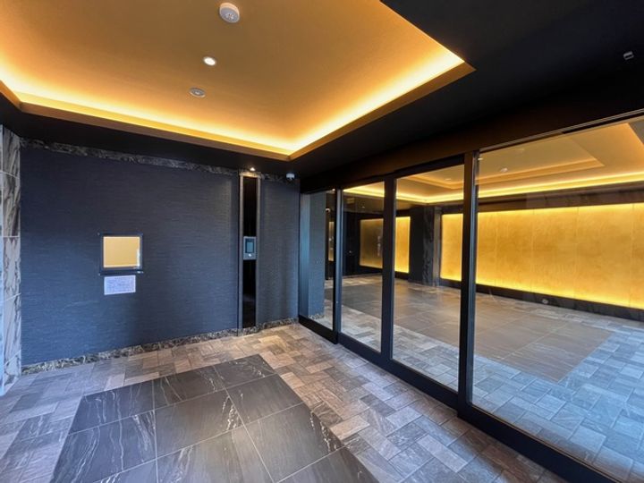 神奈川県横浜市西区浜松町の賃貸マンションの地図