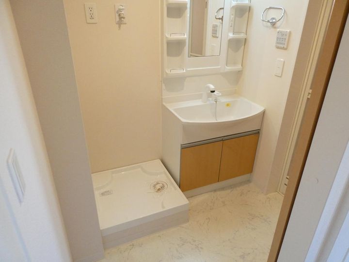 シャイン ヴィレッジ 大木戸 Cの内装