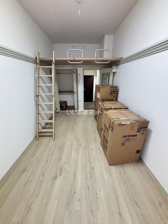 大阪府枚方市御殿山町(アパート)の賃貸物件の居間