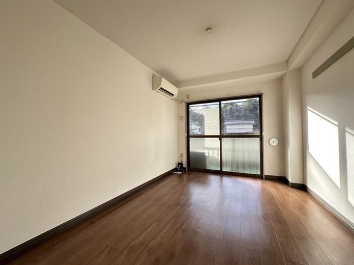 東京都八王子市大塚(マンション)の賃貸物件の居間