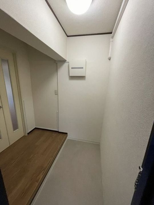 広島県広島市安佐南区八木2(マンション)の賃貸物件の玄関