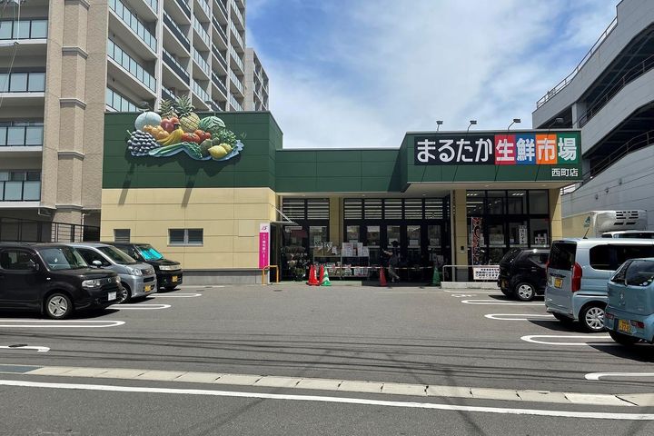 LIVEX ONEの周辺