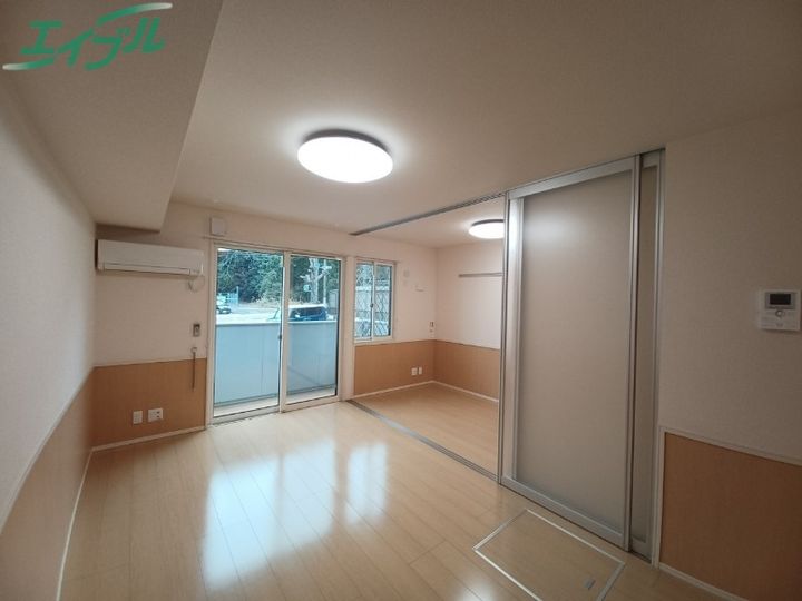 エルグランデの居間