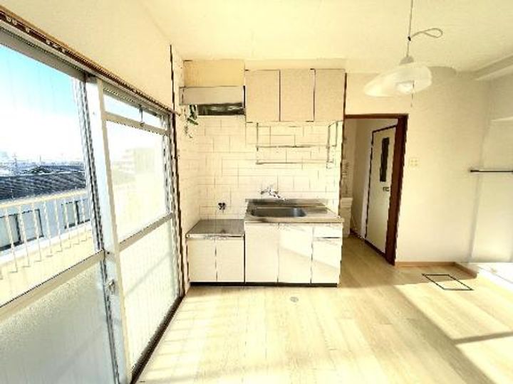 新清洲マンションのキッチン
