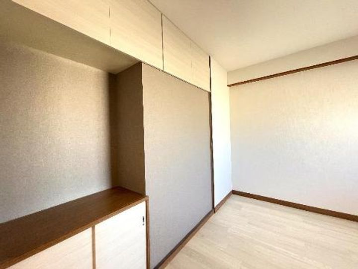 新清洲マンションの居間