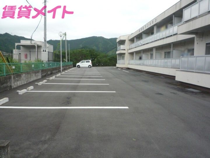 奥伊勢マンションの地図
