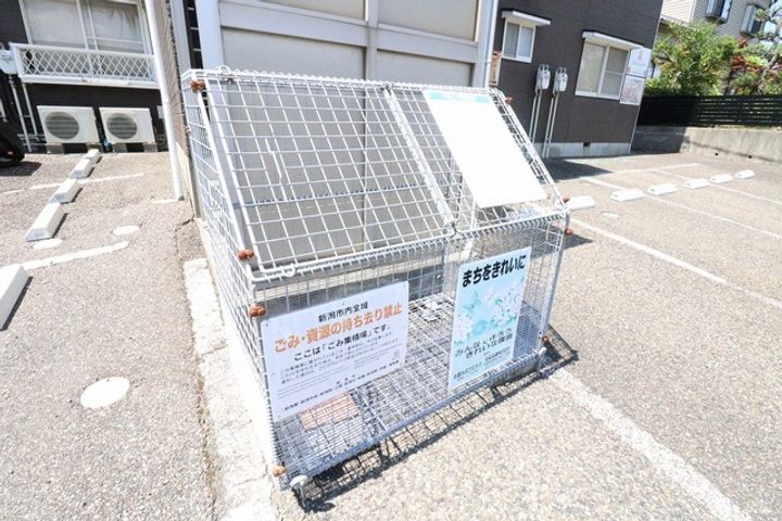 プレジオ新潟坂井の地図