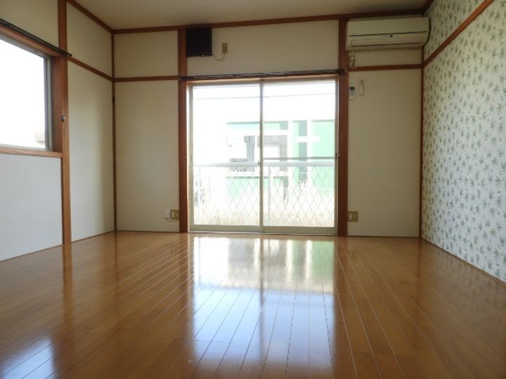 新潟県新発田市舟入町2(アパート)の賃貸物件の居間