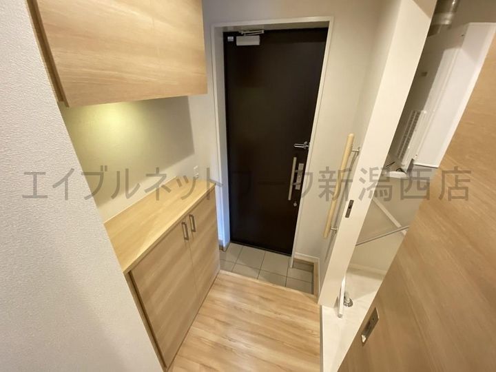 シャーメゾン寺尾台の玄関