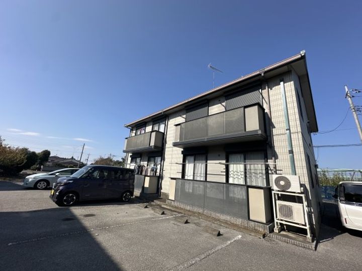 ハイツサカエの外観