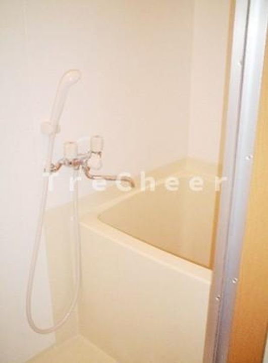 東京都新宿区西五軒町(マンション)の賃貸物件の風呂