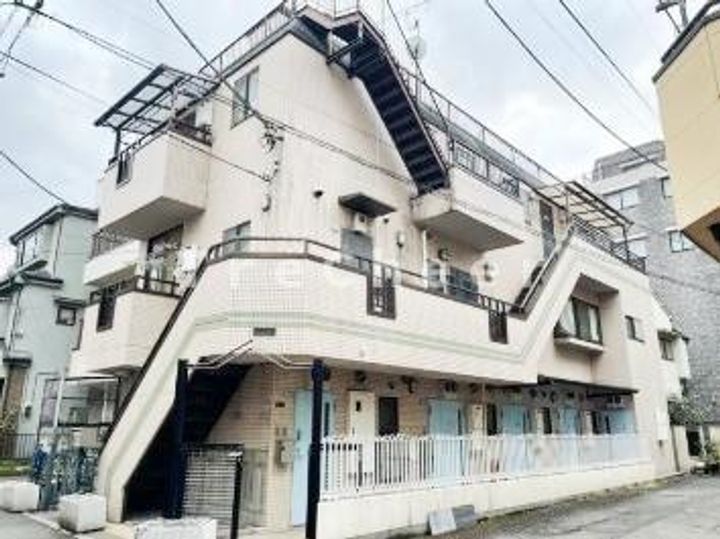 東京都新宿区西五軒町(マンション)の賃貸物件の外観