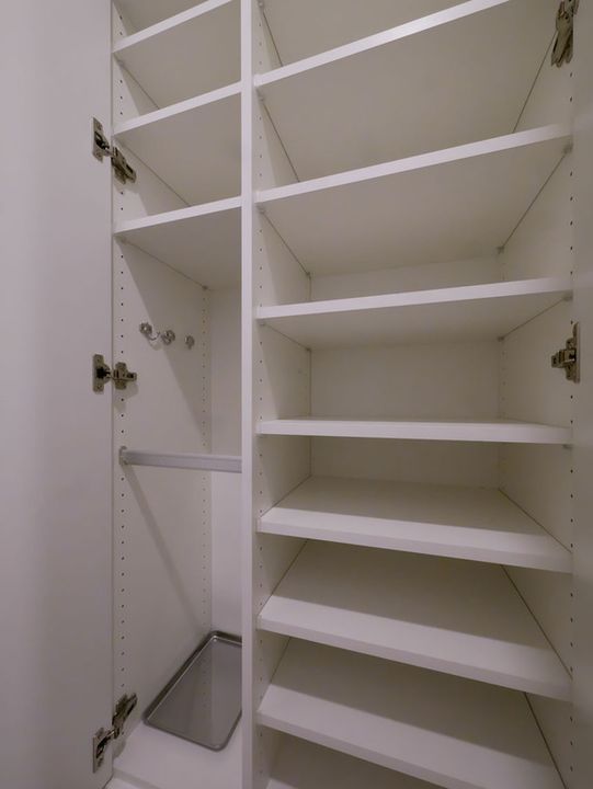 東京都港区赤坂4(マンション)の賃貸物件の玄関