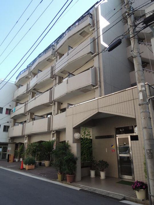 関内ロイヤルガーデンの外観