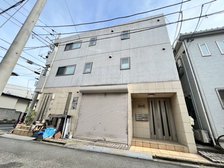 アルコバレーノの外観