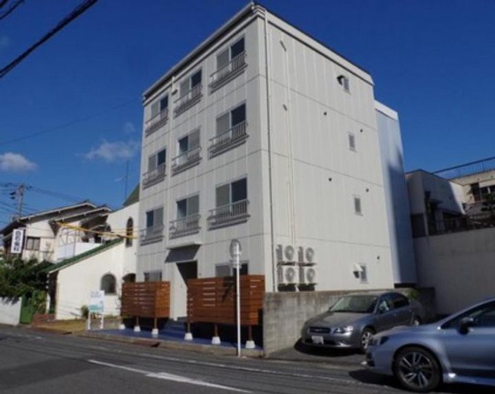 アールアパートメント大供表町の外観