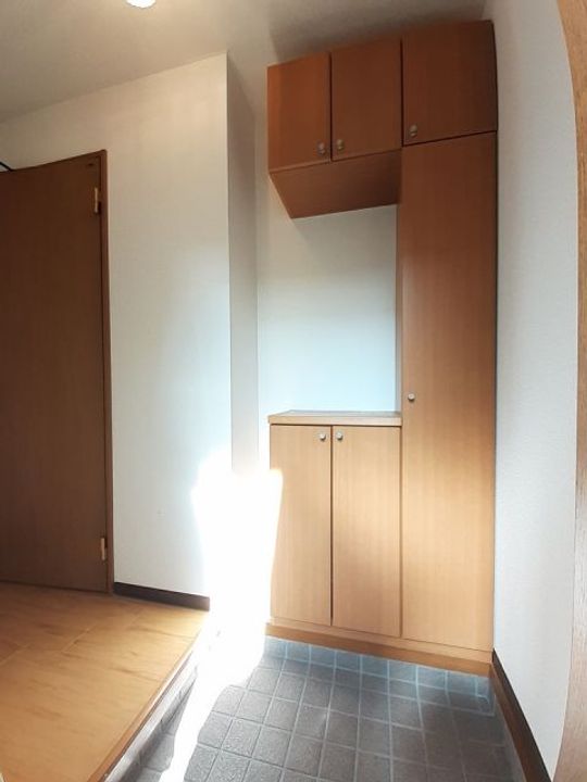 広島県福山市加茂町字中野(アパート)の賃貸物件の玄関