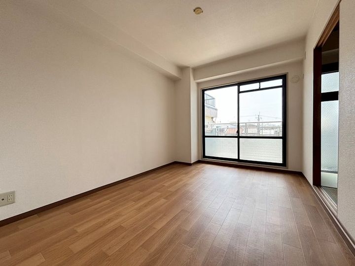 三晃アスク大久保の内装