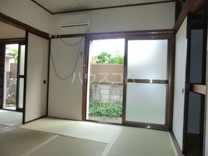 マンション青木の居間