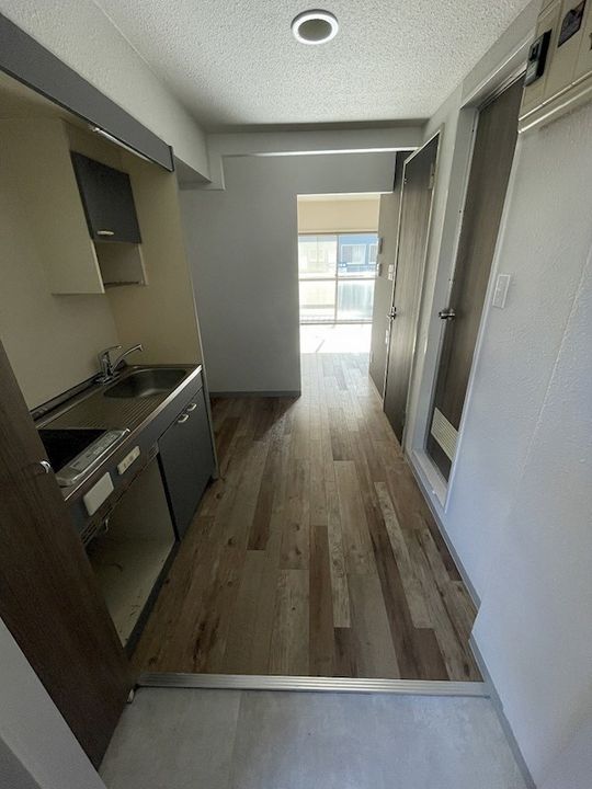 神奈川県藤沢市城南2(マンション)の賃貸物件の玄関