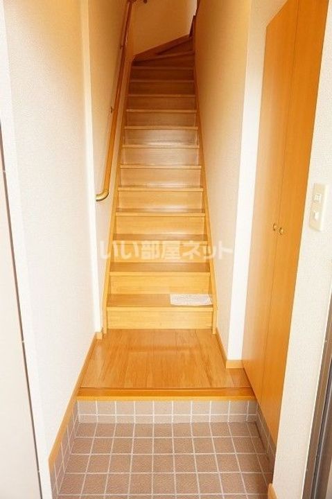 ロイヤルピジョンの玄関