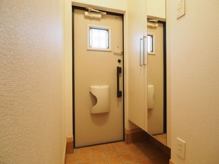 埼玉県北葛飾郡松伏町田中3(アパート)の賃貸物件の玄関