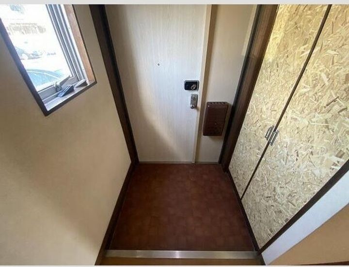 アビタシオンOHNOの玄関