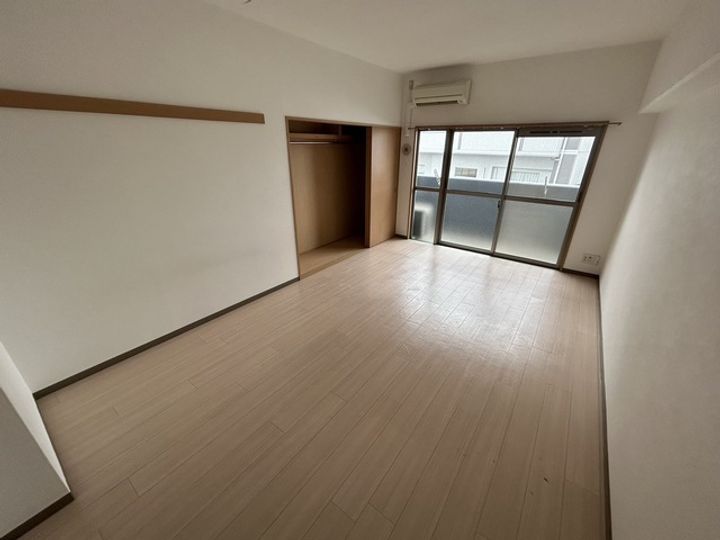 エイトバレー31の居間