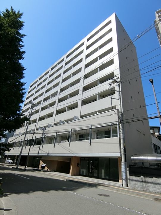 La Douceur榴ヶ岡の外観