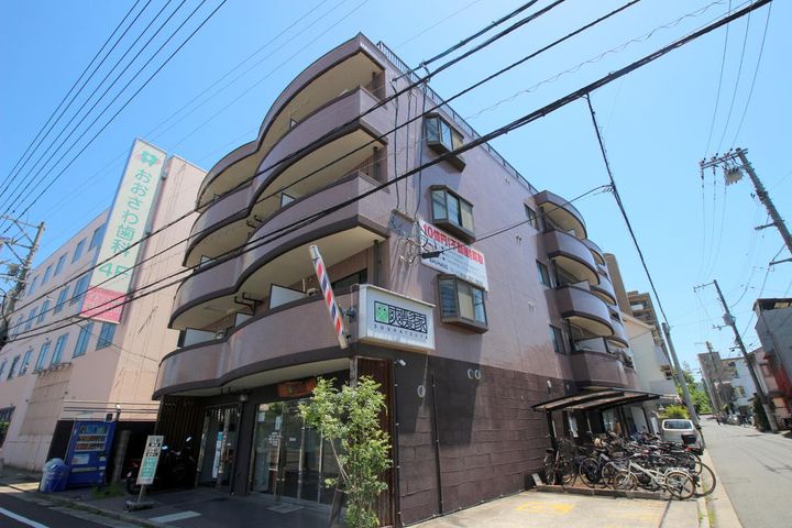 BAUHAUS楠木の外観