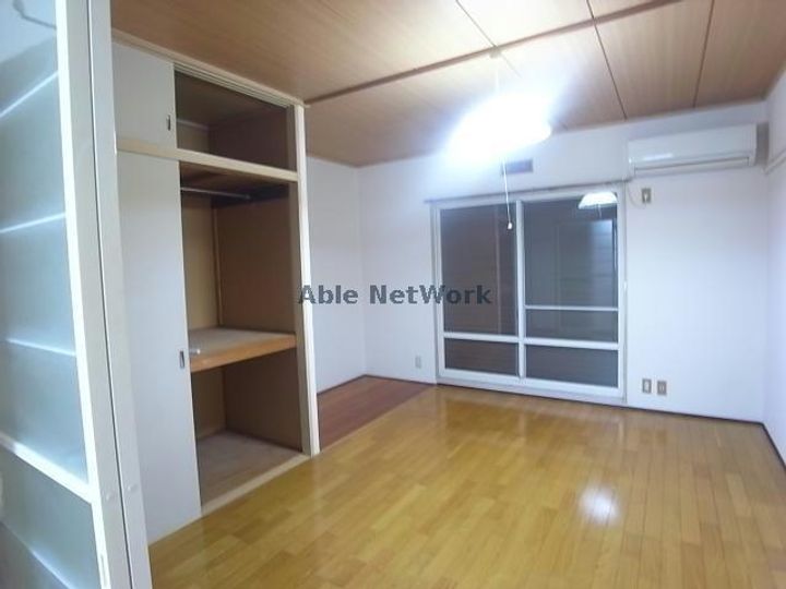 岐阜県大垣市楽田町7(アパート)の賃貸物件の居間