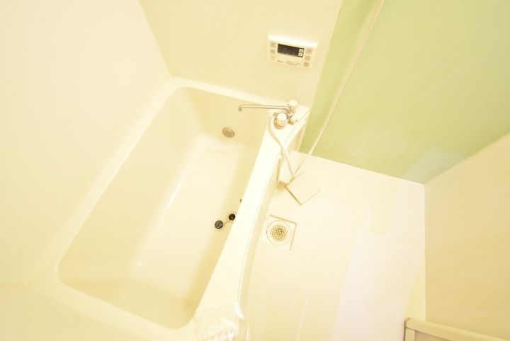 ローズ B棟の風呂