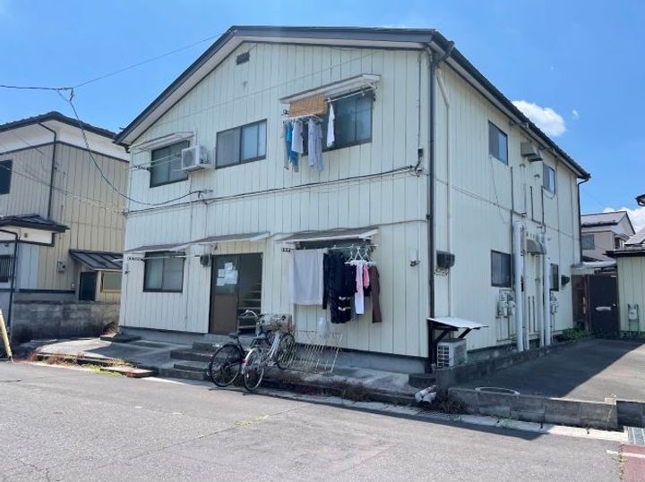 サンハイツいわいの外観