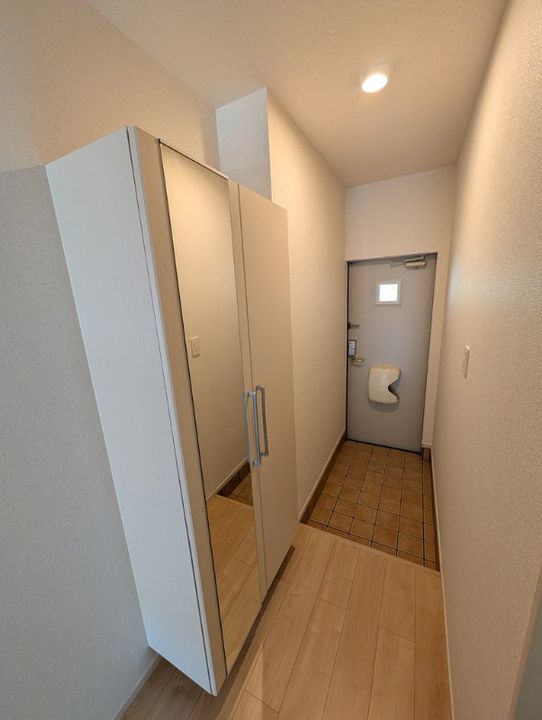 静岡県浜松市中央区葵西2(アパート)の賃貸物件の玄関