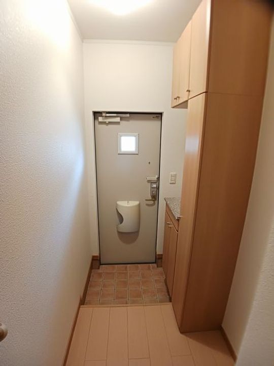 滋賀県長浜市神照町の賃貸アパートの玄関