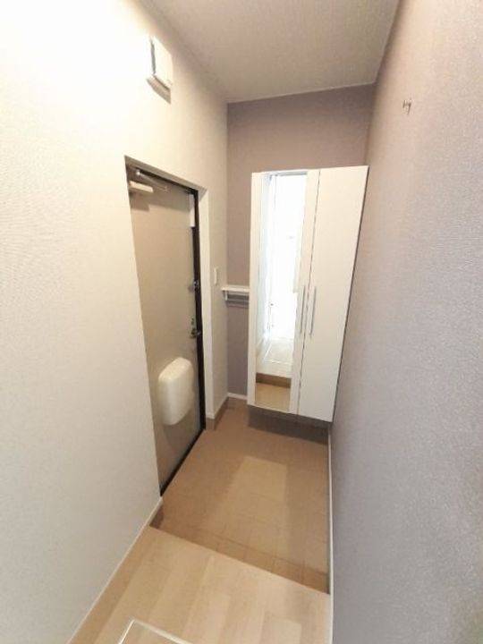 山口県下松市大字末武上(アパート)の賃貸物件の玄関