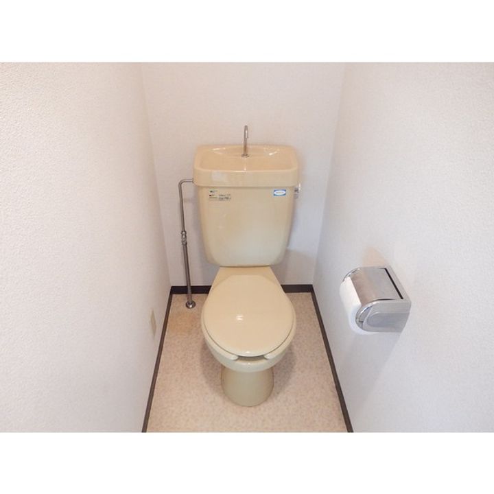 コスミックの内装