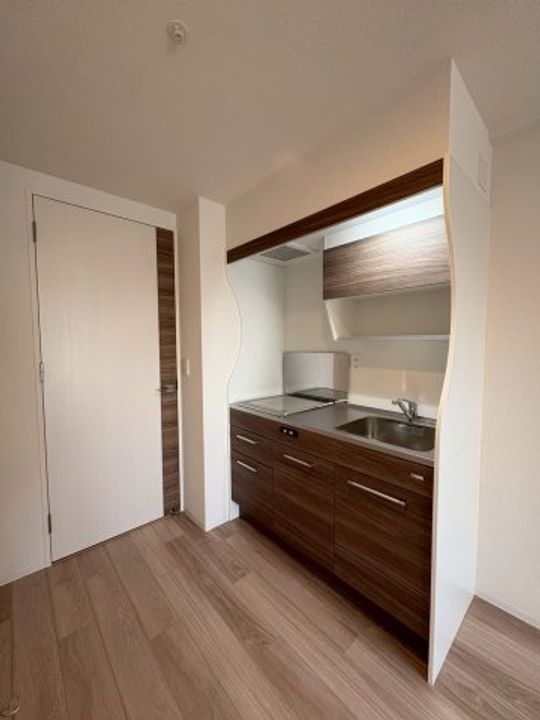 セレニテ夕陽丘エクラのキッチン