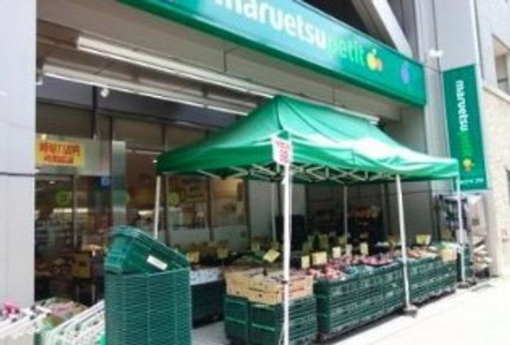 CASA EST CORTA CASA EST CORTAの周辺