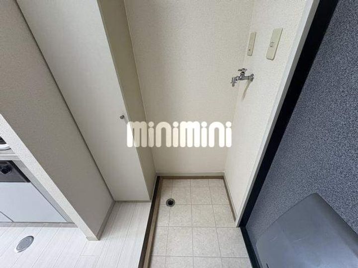 マルベリーフィルド Bの玄関