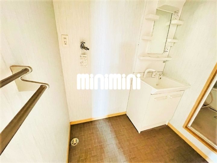 ヒュドールヒューレー G棟の内装