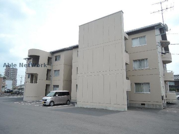 サンハイツ石田の外観