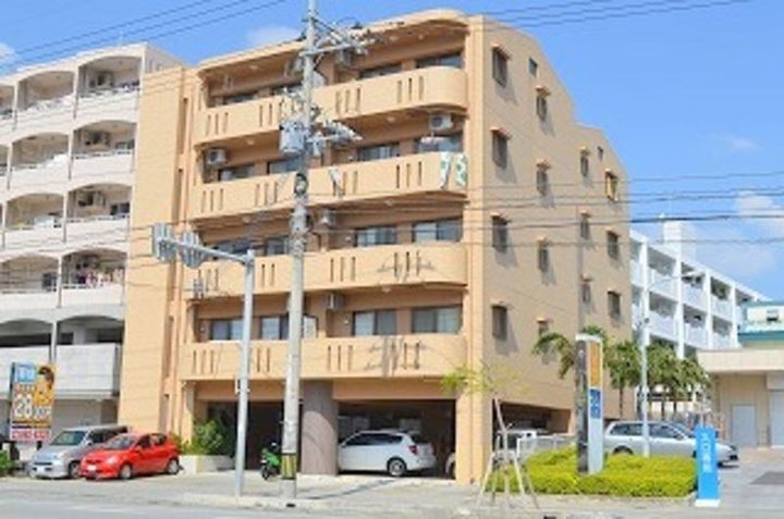 ルイハーモニー豊見城の外観
