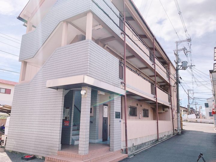 観音路ハイツの外観