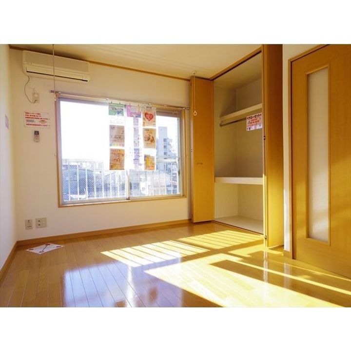 栃木県宇都宮市塙田4(マンション)の賃貸物件の居間